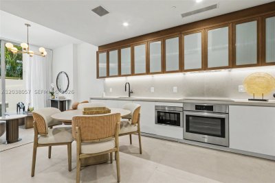 Comprar apartamento no 2200 Brickell 117