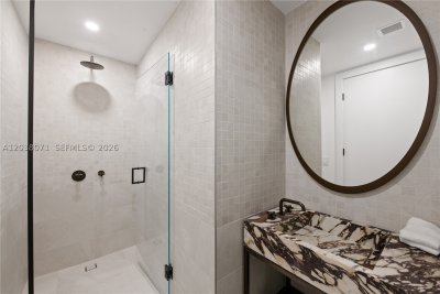Comprar apartamento no 2200 Brickell 308