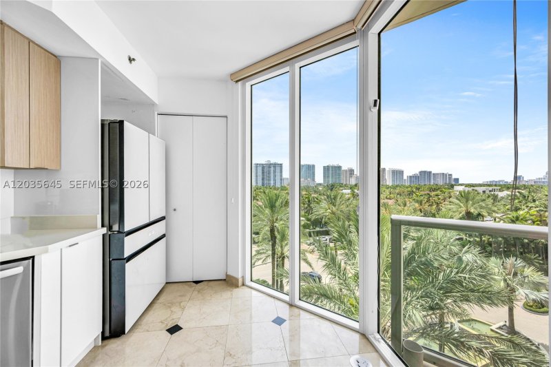 Condo for sale at Ocean One 709