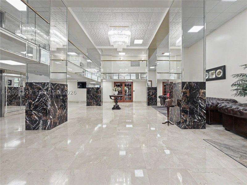 Condo for sale at Winston Towers M18