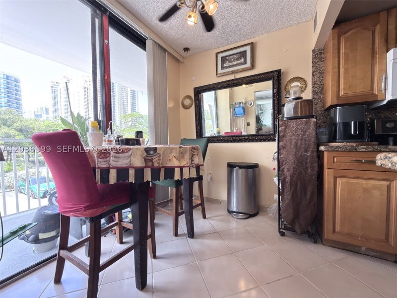 Condo for sale at Winston Towers M18