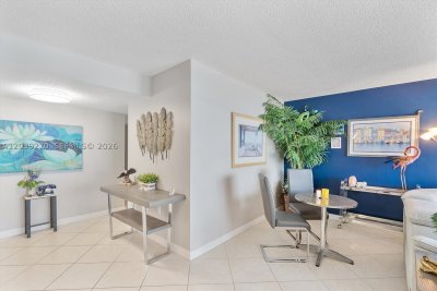 Comprar apartamento no Del Prado South Tower 1401