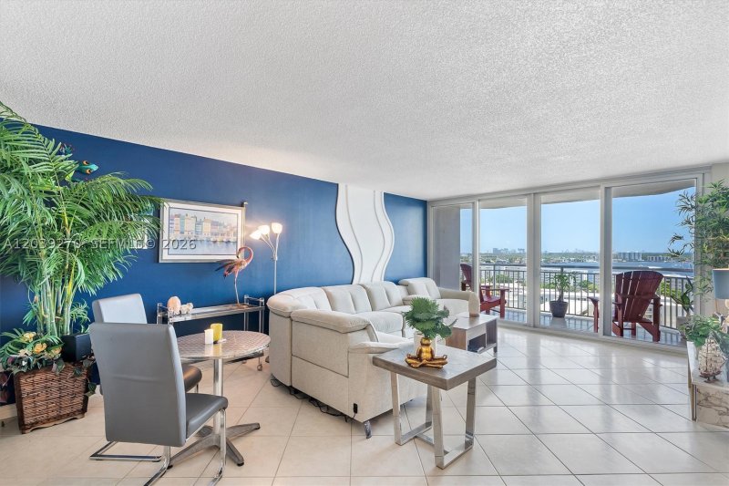 Condo for sale at Del Prado South Tower 1401