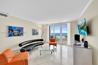 Comprar apartamento en Parker Dorado 1610