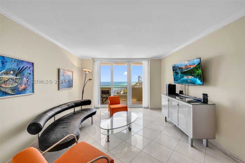 Condo for sale at Parker Dorado 1610