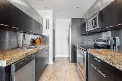 Comprar apartamento no Turnberry Isle PHC