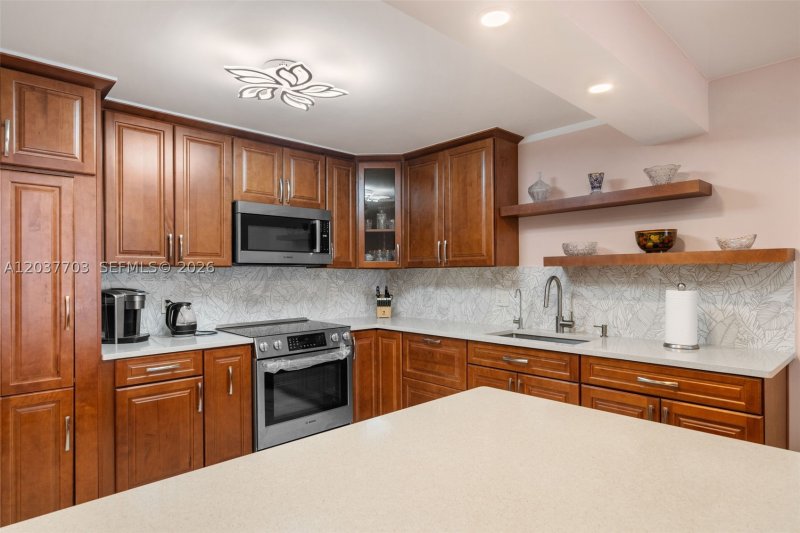 Condo for sale at Prince George 16B