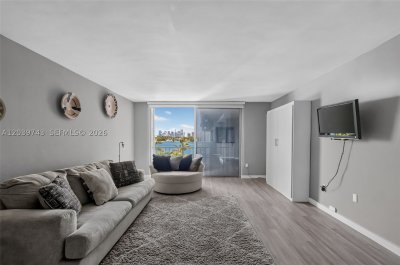 Alquiler de apartamento en South Bay Club 533