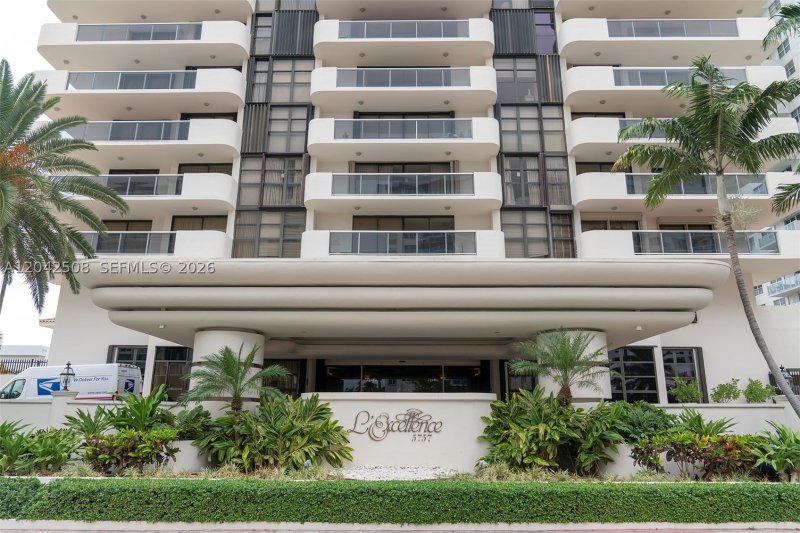 Comprar apartamento en L`Excellence 1604
