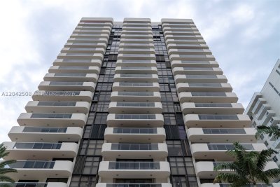 Comprar apartamento en L`Excellence 1604