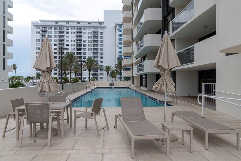Comprar apartamento en L`Excellence 1604