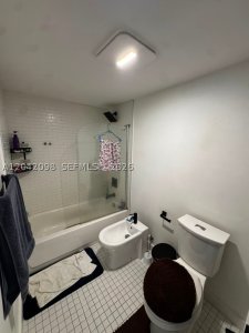 Comprar apartamento no Winston Towers M11
