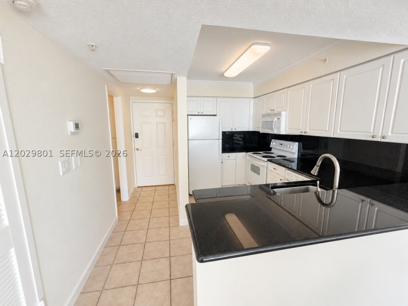 Apartment for rent at The Wave Condo 424