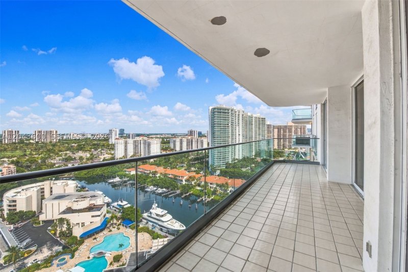 Alquiler de apartamento en Turnberry Isle 23C