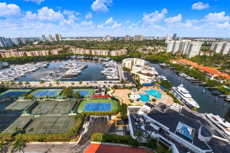 Alquiler de apartamento en Turnberry Isle 23C