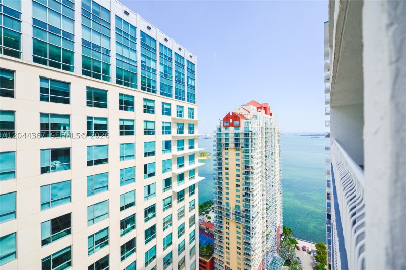 Condo for sale at The Club At Brickell Bay 3614