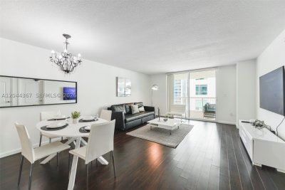 Comprar apartamento no The Club At Brickell Bay 3614