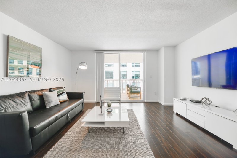 Condo for sale at The Club At Brickell Bay 3614
