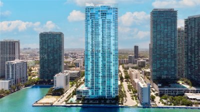 Aluguel de apartamento no Biscayne Beach 4307