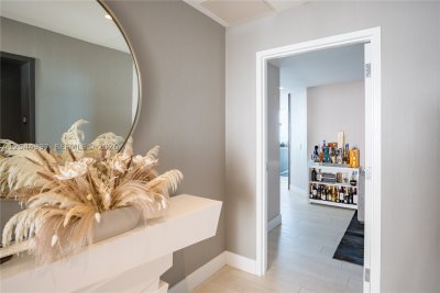 Aluguel de apartamento no Biscayne Beach 4307