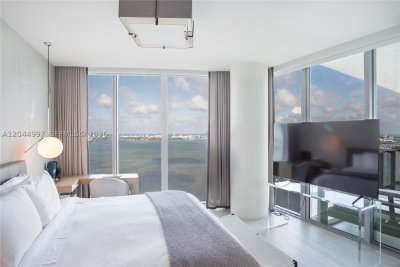 Aluguel de apartamento no Biscayne Beach 4307