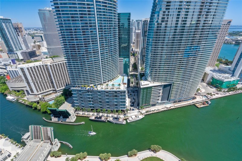 Aluguel de apartamento no Icon Brickell Tower I 4315