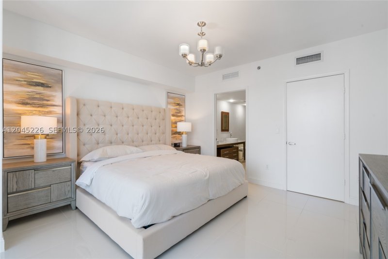 Aluguel de apartamento no Icon Brickell Tower I 4315