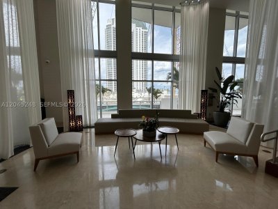 Comprar apartamento en M Resort Residences 1706