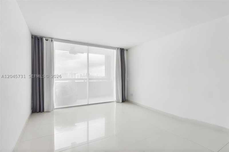 Condo for sale at Parc Plaza 14F