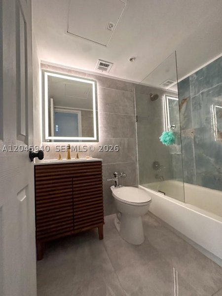 Condo for sale at Flamingo 264S