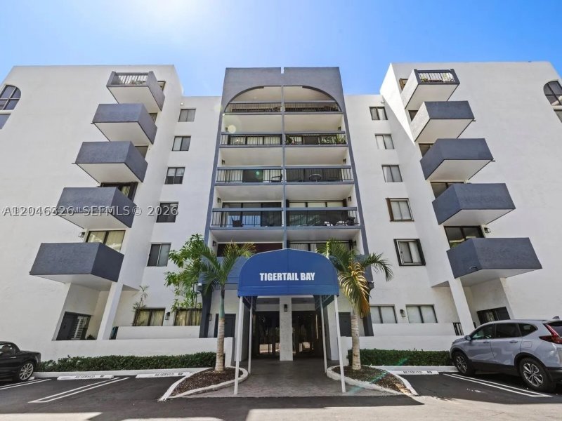 Comprar apartamento en Tigertail Bay 102