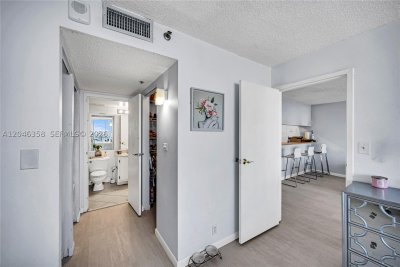 Comprar apartamento en Grandview Palace 2412
