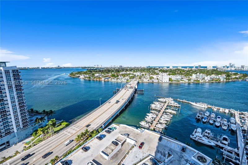 Comprar apartamento en Grandview Palace 2412