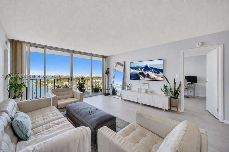 Comprar apartamento en Grandview Palace 2412