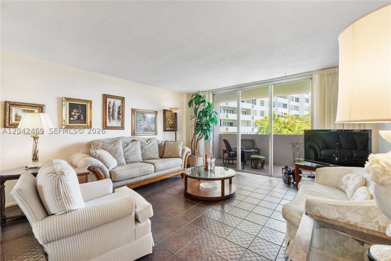 Condo for sale at Island Terrace 6A