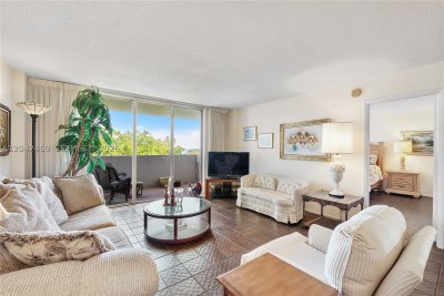 Island Terrace Apt #6A