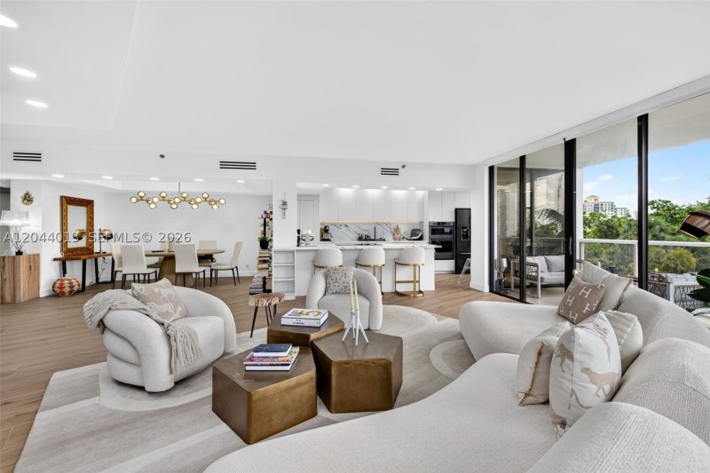 Condo for sale at Hamptons West 407
