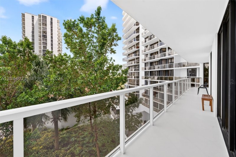 Condo for sale at Hamptons West 407