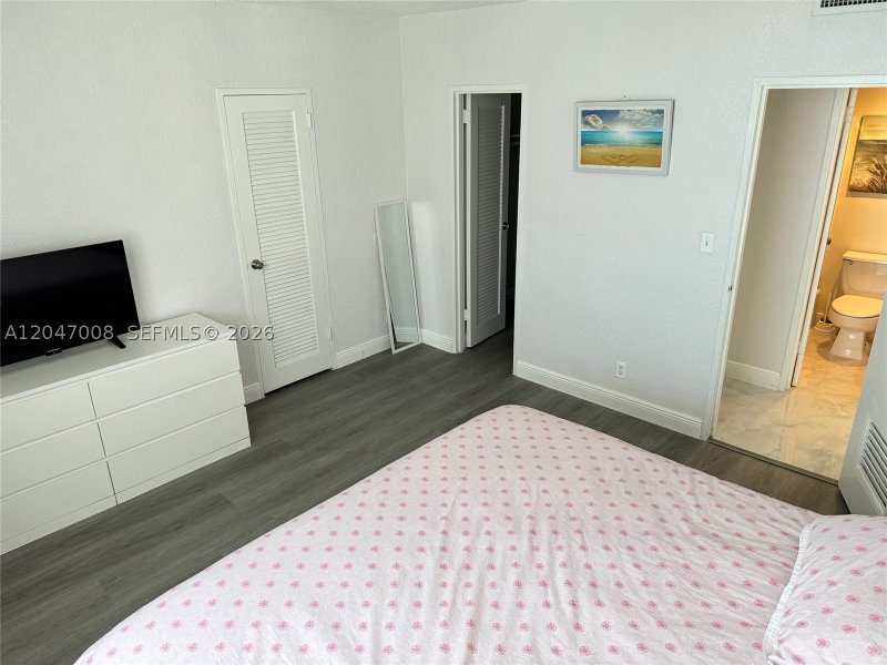 Apartment for rent at Tides Hollywood Beach 14Z