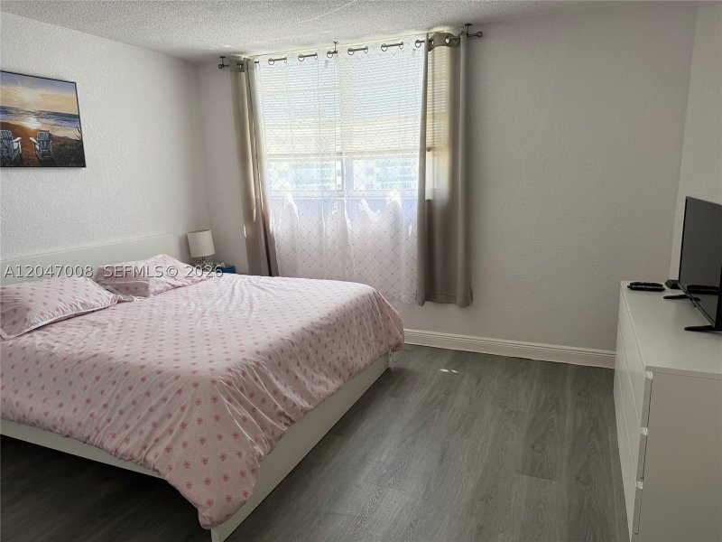 Apartment for rent at Tides Hollywood Beach 14Z