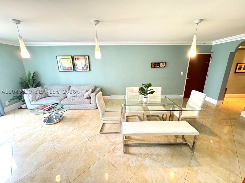 Condo for sale at Tides Hollywood Beach 7O