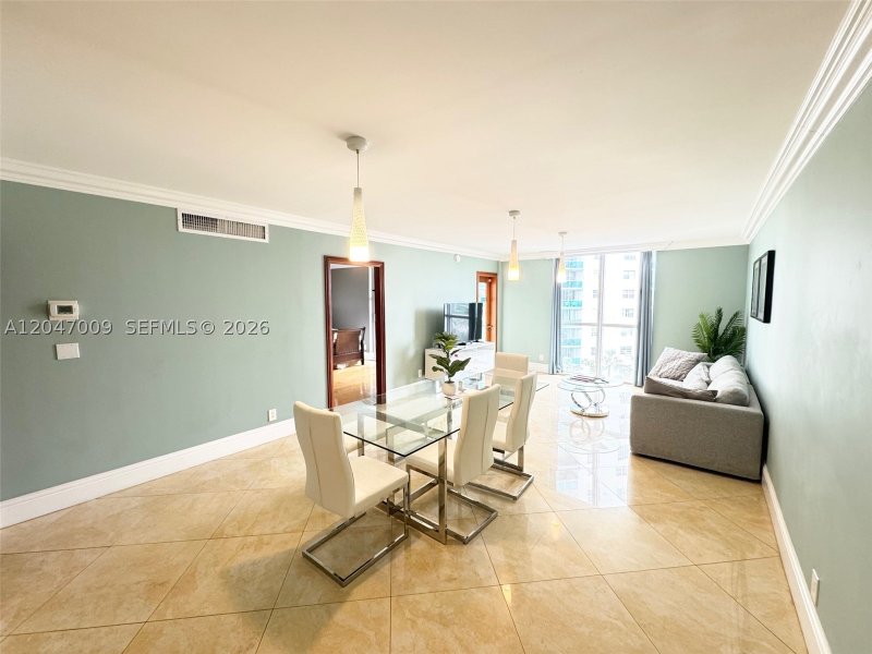 Condo for sale at Tides Hollywood Beach 7O