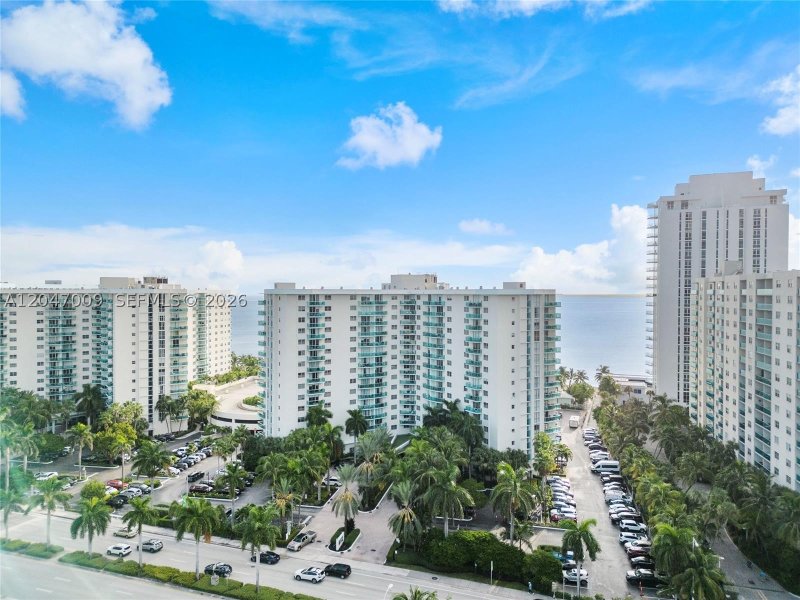 Condo for sale at Tides Hollywood Beach 7O