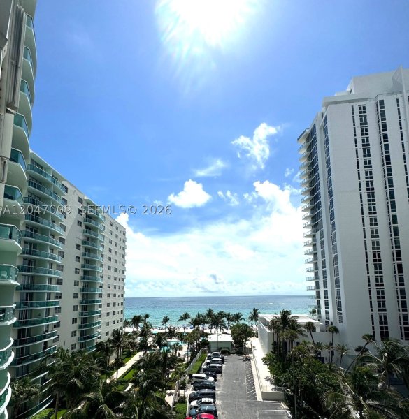Condo for sale at Tides Hollywood Beach 7O