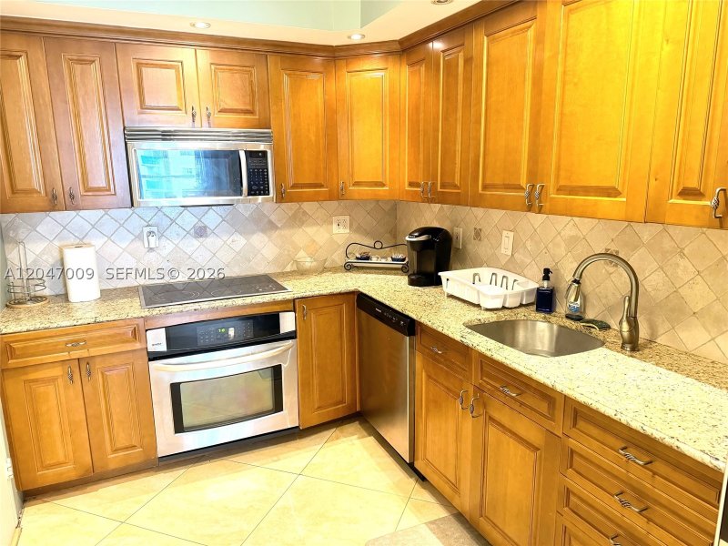 Condo for sale at Tides Hollywood Beach 7O