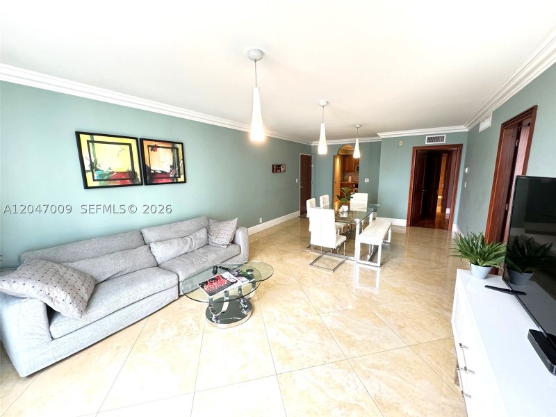 Condo for sale at Tides Hollywood Beach 7O