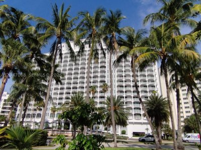 Carriage House Miami Beach Apt #1110