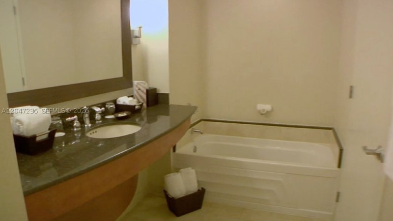 Comprar apartamento en Trump International Sonesta Beach Resort 708