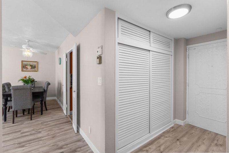 Condo for sale at Coral Ridge Towers East 920