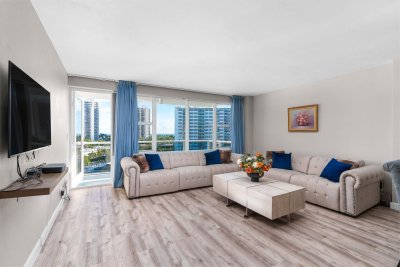 Comprar apartamento en Coral Ridge Towers East 920